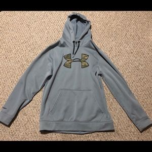 Underarmour sweatshirt